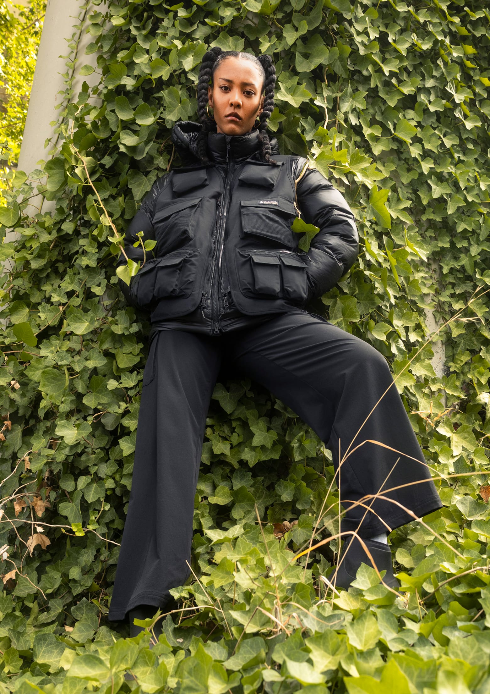 woman wearing the black CSC1938 jacket