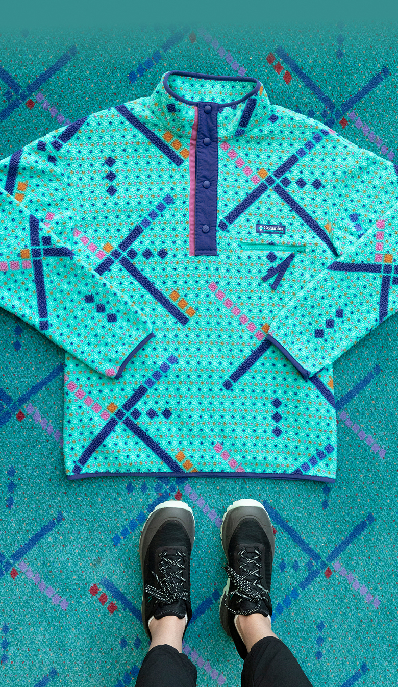 The Helvetia fleece carpet print on the PDX carpet with an iconic shoe selfie.