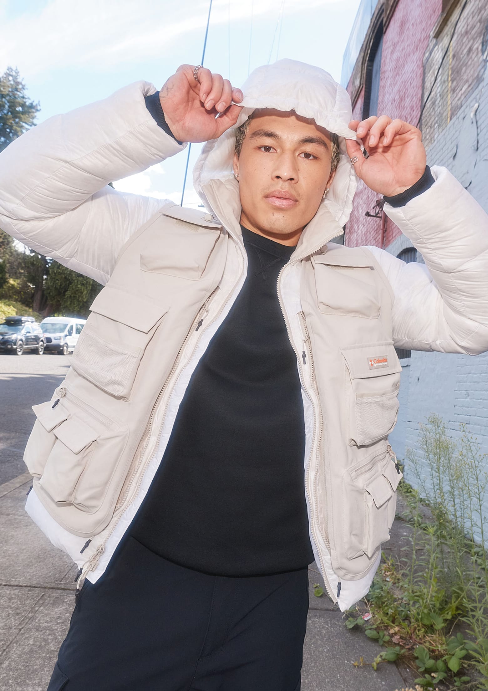 Man wearing the CSC1938 white jacket